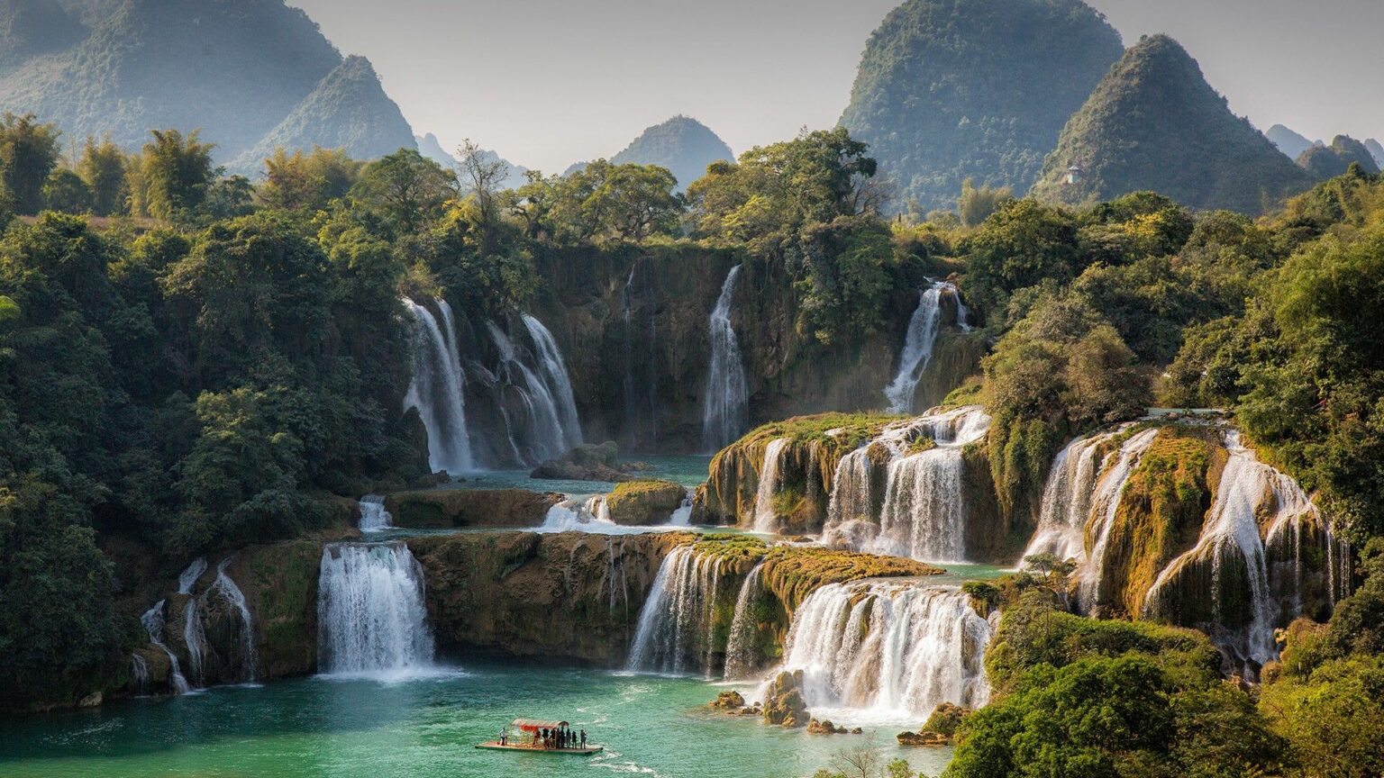 Ban Gioc One Of Ten World Most Beautiful Waterfalls