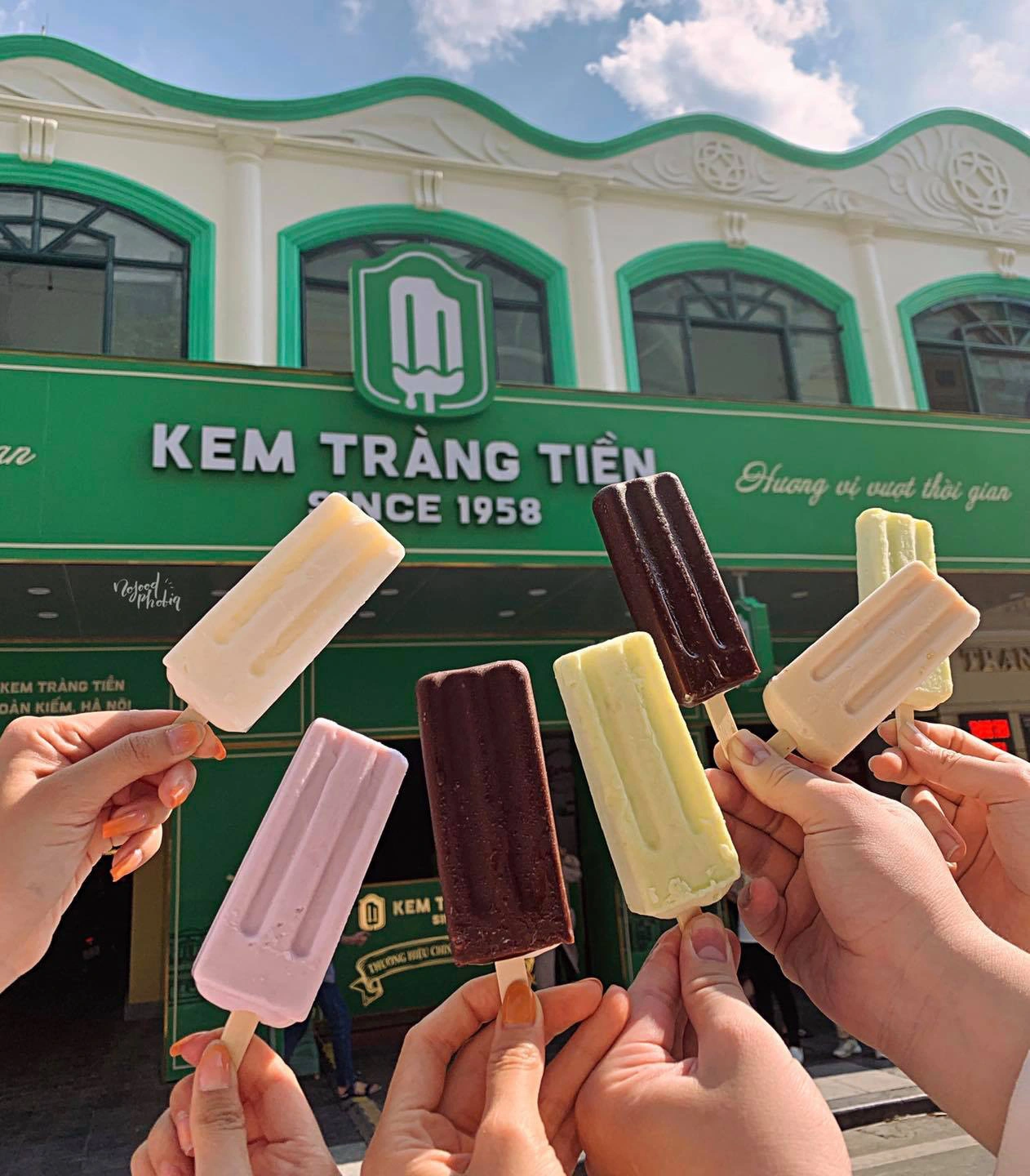 Trang Tien ice-cream-an unique brand of Hanoi